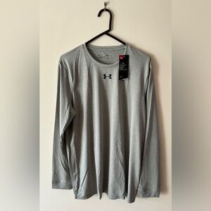 Under Armour HeatGear Men's Long Sleeve Microfiber T-Shirt in Light Gray, Medium